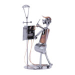 Svendegaver elektriker metalfigur med lygtepæl metalfigurer