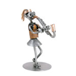 Saxofonist metalfigur kvinde er en skøn figur som gave ide til saxofonist eller kvindelig jazzmusik interesseret. Metalfigurer og musikfigurer