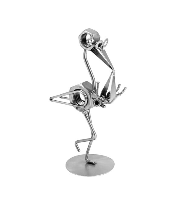 Storken med Baby – Unik Metalfigur. En gave til babyshower, navngivningsfest eller barnedåb. Stork med svøb hængende i næbbet.