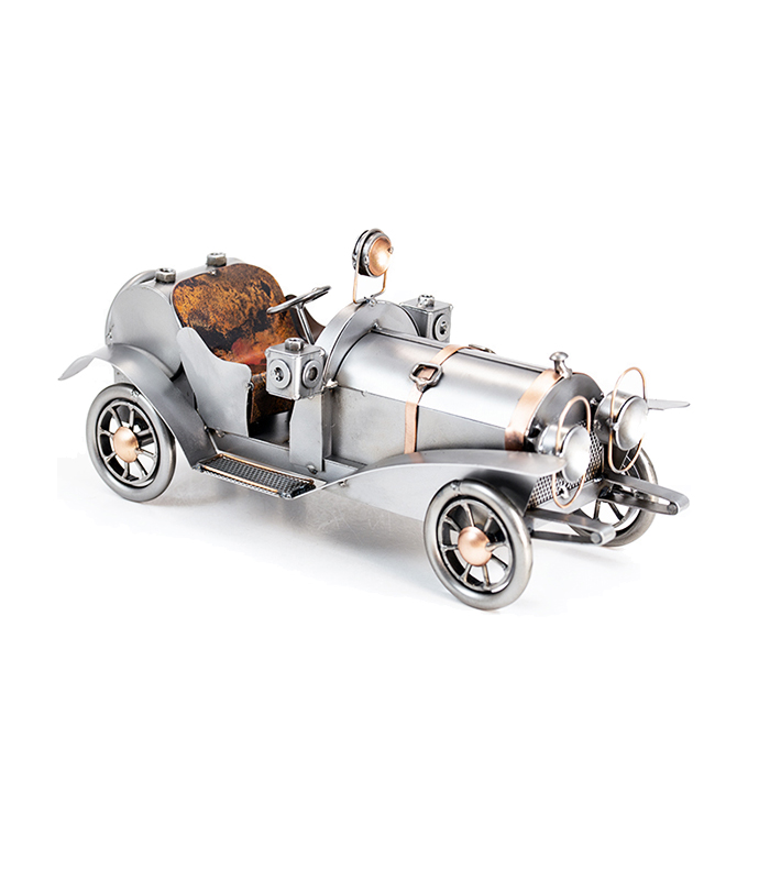 Bugatti vintage veteranbil metalfigur model af stål og kobber, som flot gave til vintage car entusiast, samler eller som flot deco på hylden.