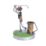Klassisk Golfspiller - Metalfigur og Penneholder metalfigur på golfbanen. Perfekt gave til golfspiller eller golfklub. Tilføj en gravering.