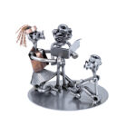 Gave til pædagog dagplejemor metalfigur med svendegaver og metalfigurer