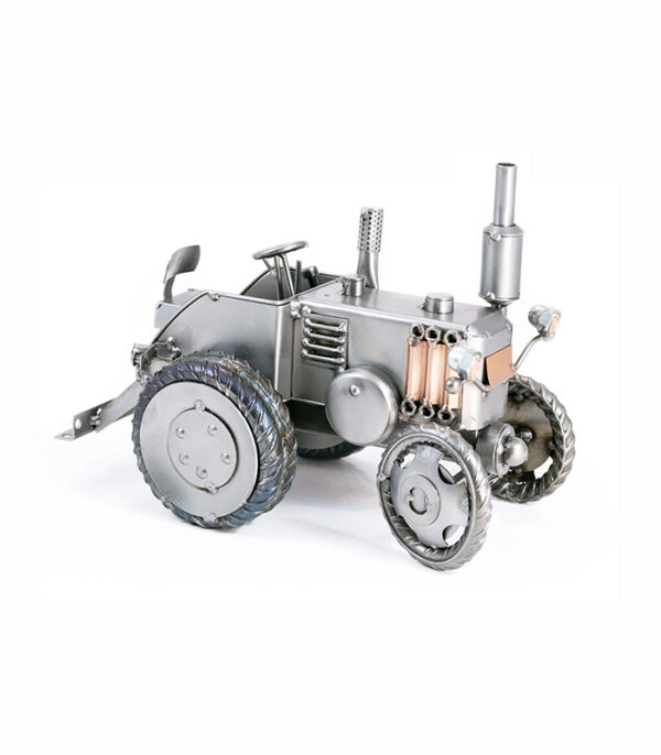 Traktor metal figur model. En flot traktor af stål og kobberelementer. En perfekt svende gave til landmand som boliginteriør på landejendom.