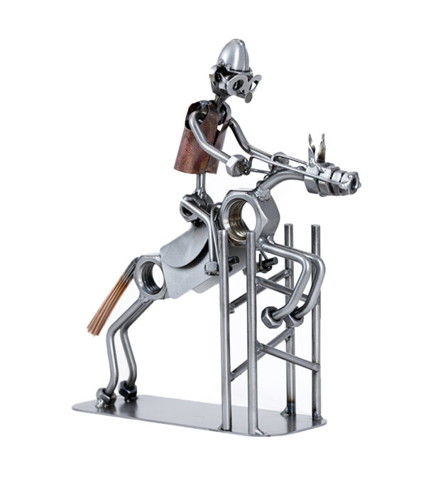 Springrytter på hest metalfigur er en perfekt gave til ham eller hende med interesse for springridning eller konkurrence ridning. Gaveideer med metalfigurer