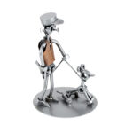 hundefører metalfigur eller hundevagt som gave. Se elle vores metalfigurer og jobfigurer her i vores gave webshop