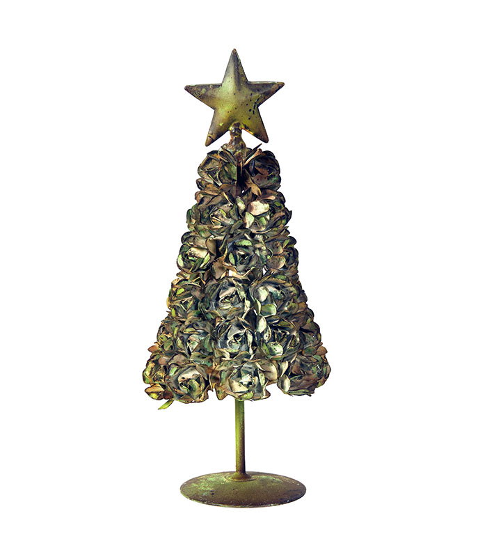 Juletræ af metal med roser 21cm. Dekorativt metal juletræ i antik grønt som særligt julepynt med stil fra Speedtsberg. Eksklusivt jule deco
