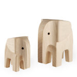 elefant dansk design træfigur naturfarvet som gave til ham eller hende