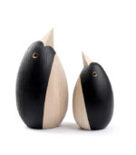 pingvin dansk design træfigur som gaveide til mand eller kvinde. Træfigurer i danske designfigurer