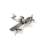 Twin engine lille model fly metal 8cm som gave til mand med interesse for historiske fly eller til pilot