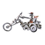 Biker på trike trehjulet motorcykel som gave til biker. Julegave til biker