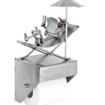 Toiletrulleholder med cool afslappet mand