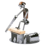 Svendegave tømrer metalfigur