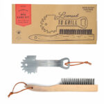 Effektivt grillrensesæt fra Gentlemen´s Hardware. Gave til ham som elsker at grille og mangler et fint nyt grillsæt som renser i bund.