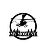 Metalskilt til væg som gave til helikopterpilot